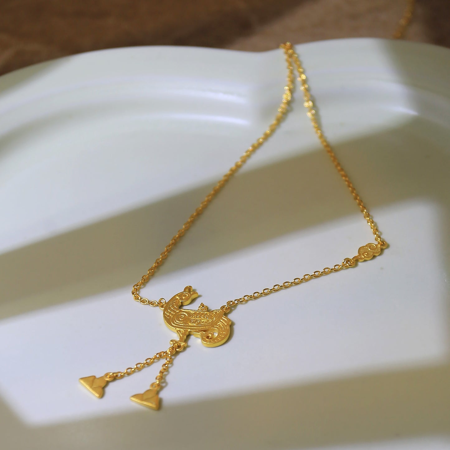 Jin Hou Bird Pendant