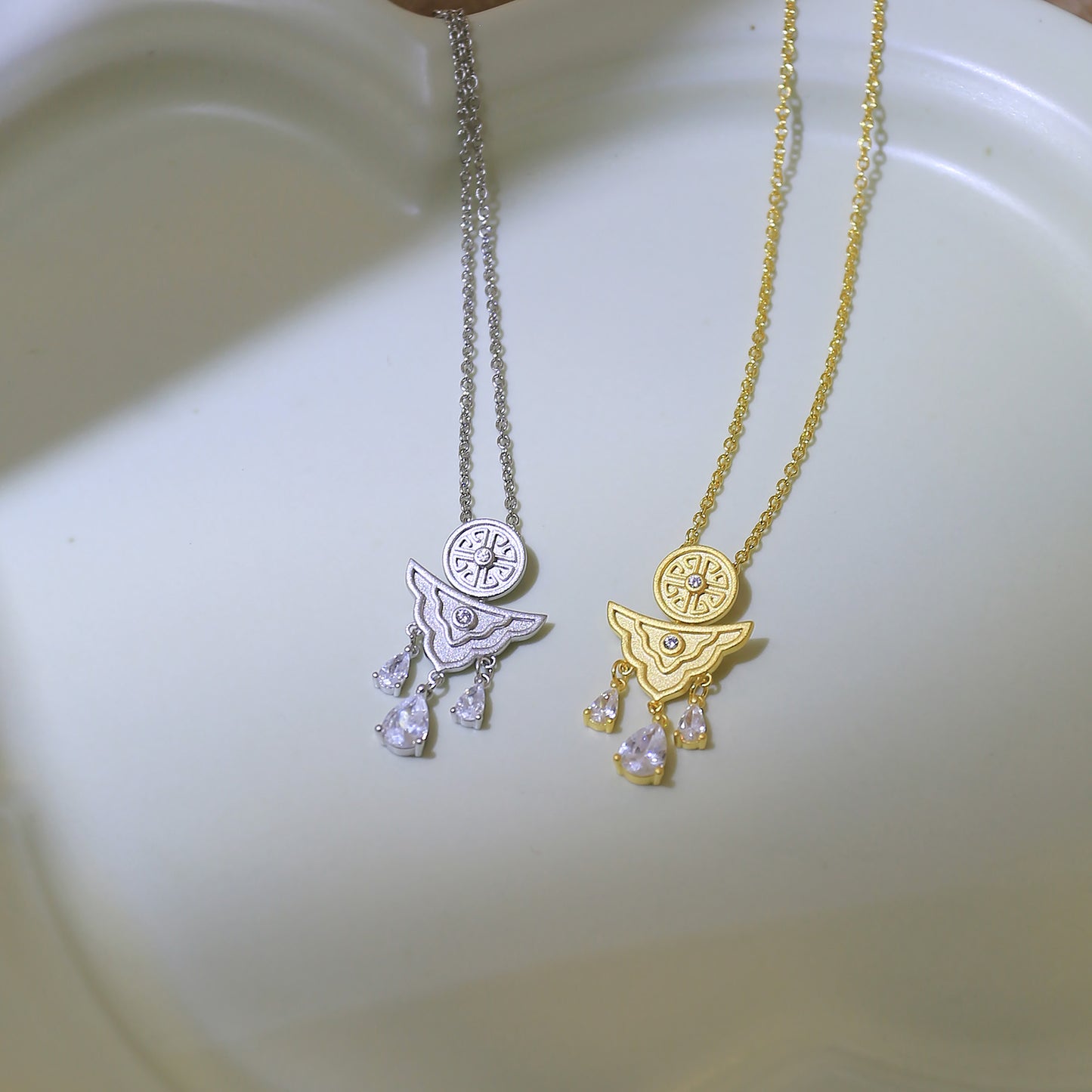 Di Cui Liu Jin Necklace