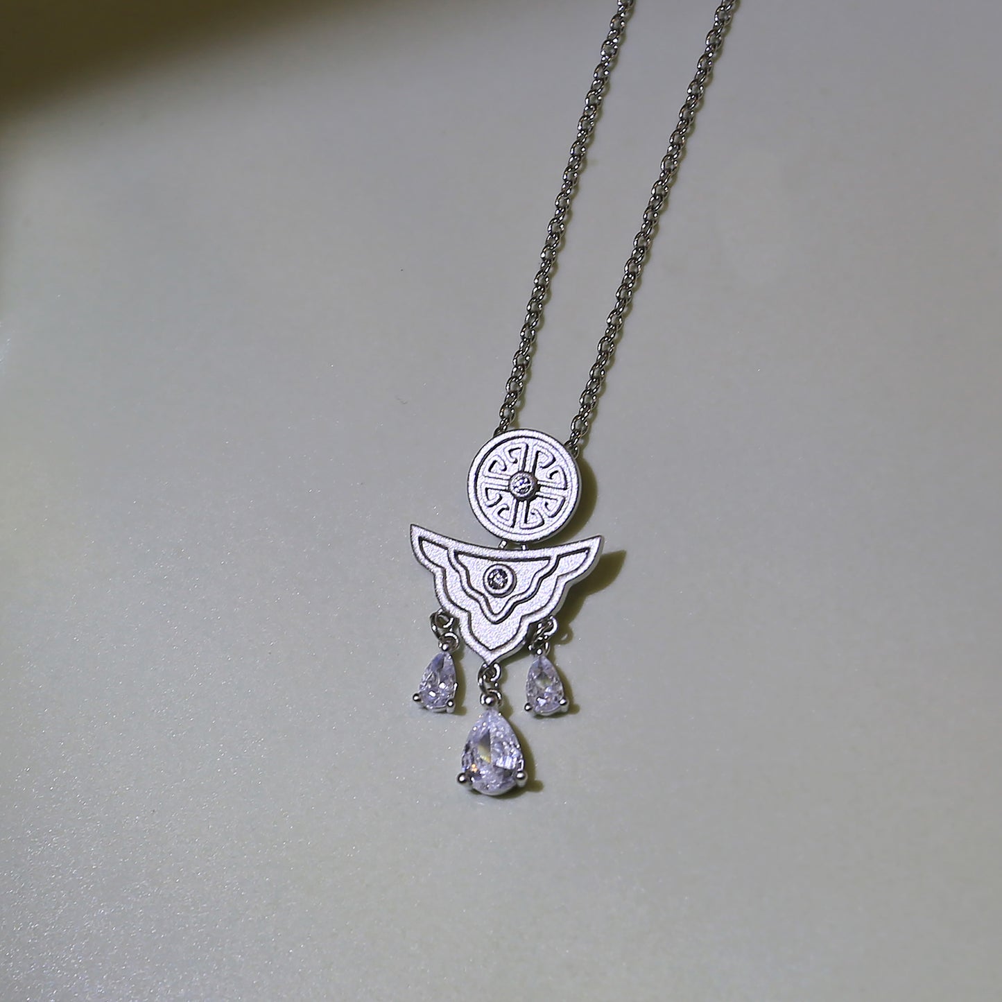 Di Cui Liu Jin Necklace