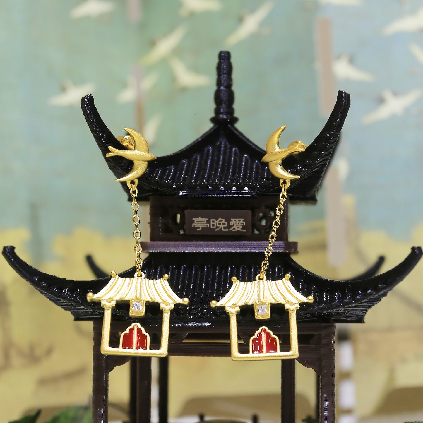 Guardian of Ancient Architecture - Swallow Ear Earrings